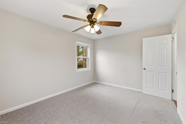 8037 Crescent RD, Norfolk, VA 23505