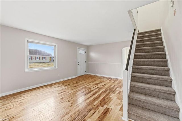 8037 Crescent RD, Norfolk, VA 23505