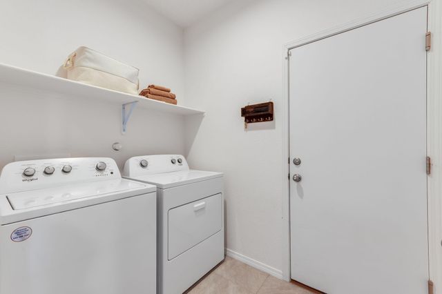 10825 Sabino Loop SW, Albuquerque, NM 87121