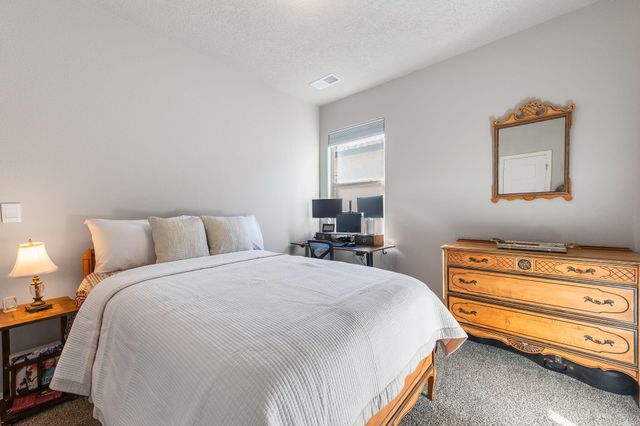 10825 Sabino Loop SW, Albuquerque, NM 87121