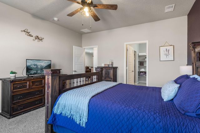 10825 Sabino Loop SW, Albuquerque, NM 87121