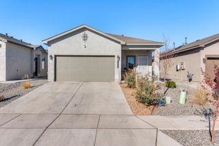 10825 Sabino Loop SW, Albuquerque, NM 87121