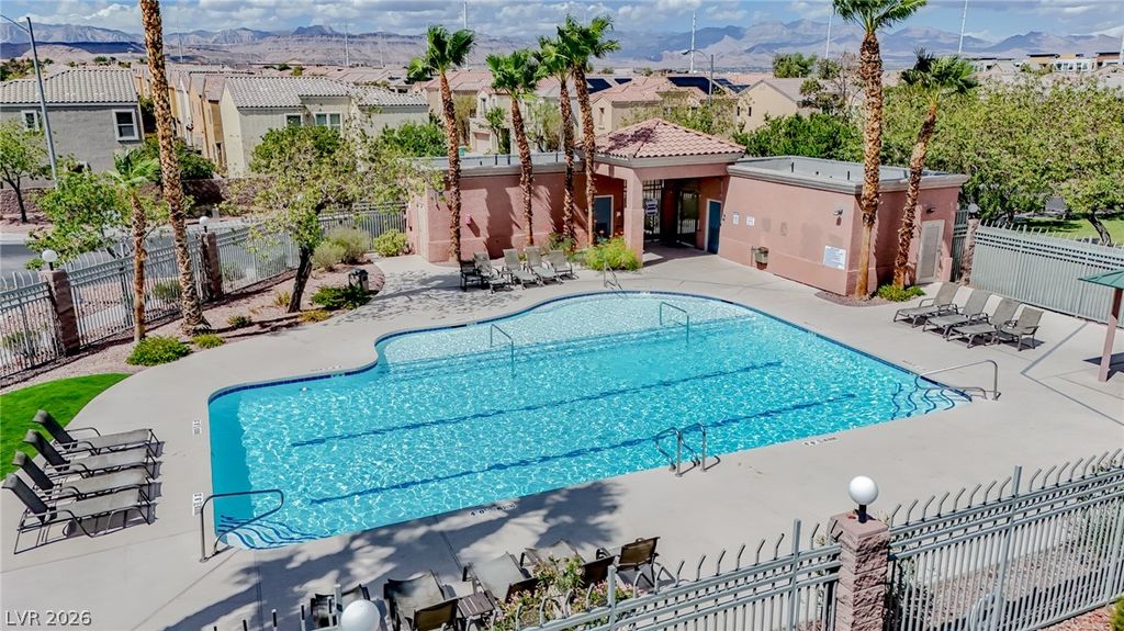 6524 Roundstone Bog Avenue, Las Vegas, NV 89139 — photo 3