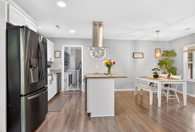 122 Harvey Avenue, Goose Creek, SC 29445