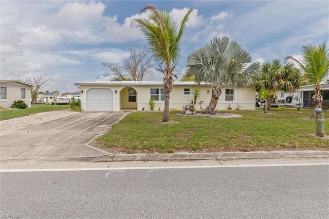 775 Palmetto DR NE, Port Charlotte, FL 33952