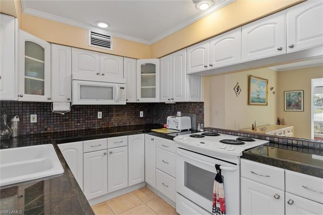 775 Palmetto DR NE, Port Charlotte, FL 33952