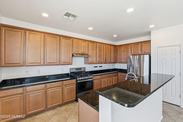 11598 W Rock Village Street, Marana, AZ 85658