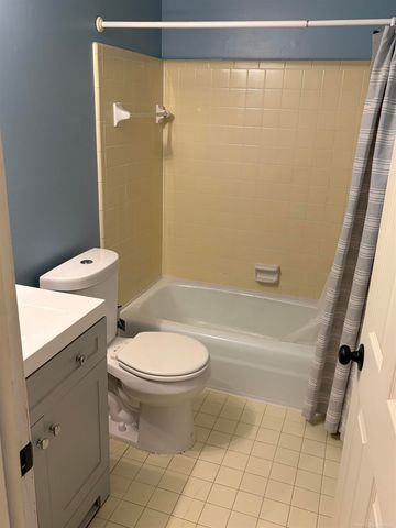37688 Charter Oaks Boulevard, Clinton Township, MI 48036