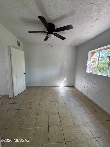 231 W 32nd Street, Tucson, AZ 85713