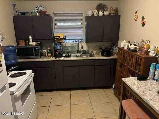 231 W 32nd Street, Tucson, AZ 85713