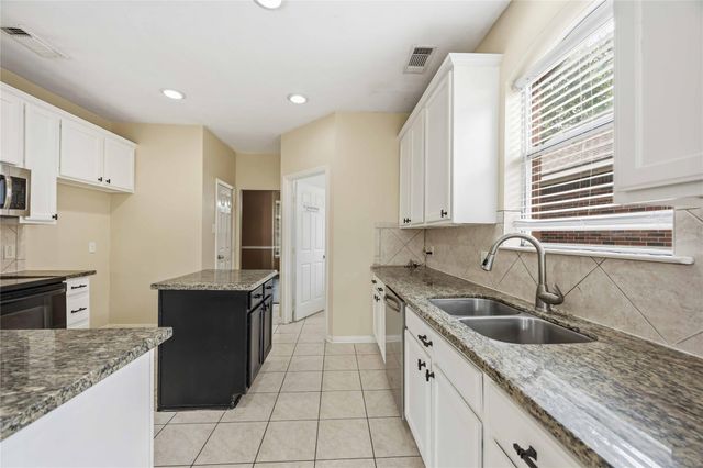 12108 E Canyon Trace Drive, Houston, TX 77095