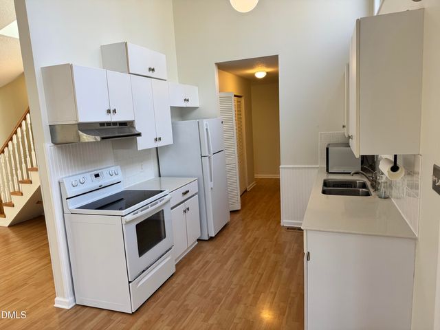 118 Creeks Edge, Chapel Hill, NC 27516