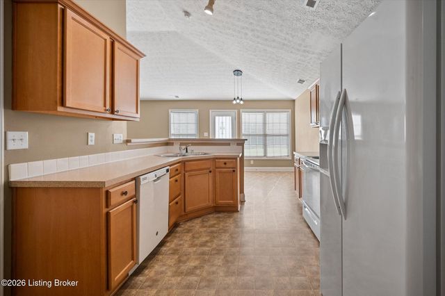 11513 Top Walnut Loop, Louisville, KY 40229
