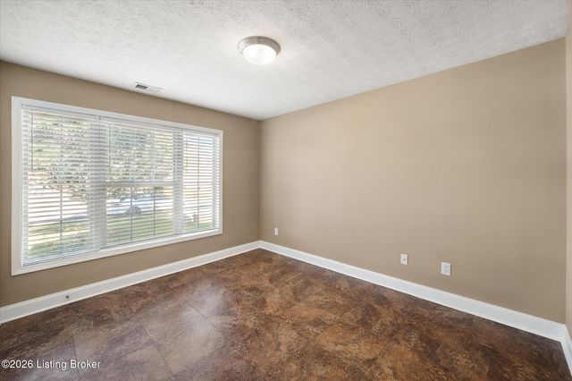 11513 Top Walnut Loop, Louisville, KY 40229