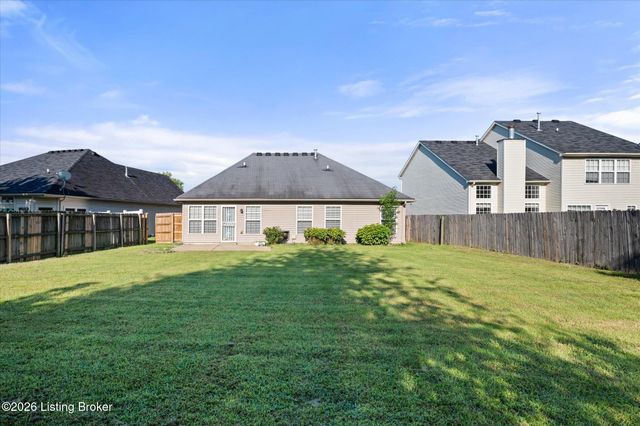 11513 Top Walnut Loop, Louisville, KY 40229