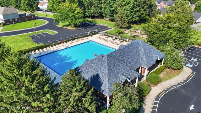 11513 Top Walnut Loop, Louisville, KY 40229