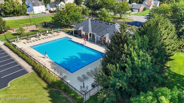 11513 Top Walnut Loop, Louisville, KY 40229