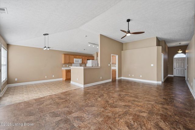 11513 Top Walnut Loop, Louisville, KY 40229