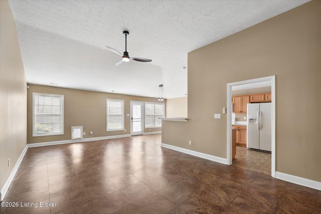11513 Top Walnut Loop, Louisville, KY 40229