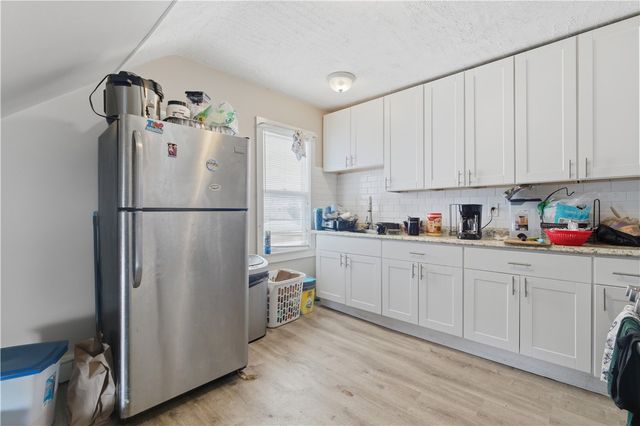 85 Hendricks Street, Central Falls, RI 02863