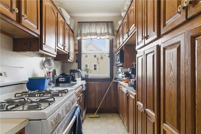 85 Hendricks Street, Central Falls, RI 02863