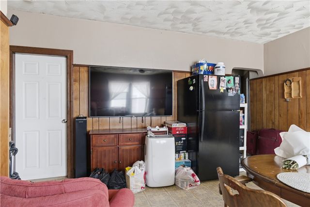 85 Hendricks Street, Central Falls, RI 02863