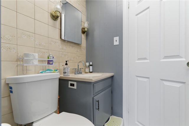 85 Hendricks Street, Central Falls, RI 02863