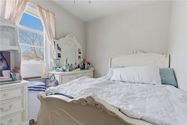 85 Hendricks Street, Central Falls, RI 02863