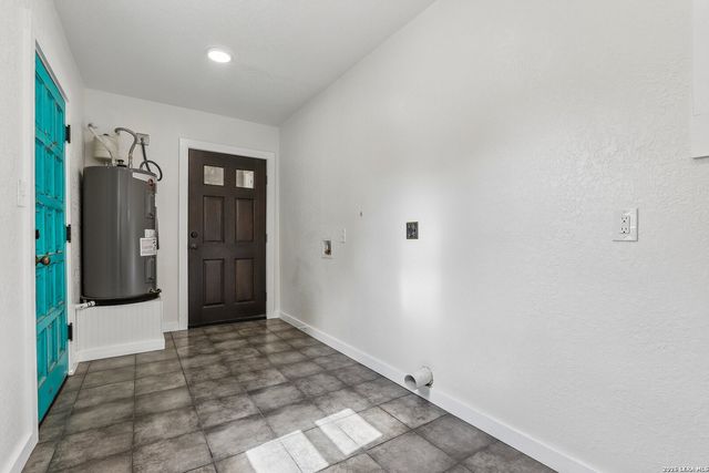 311 FURR DR, San Antonio, TX 78201