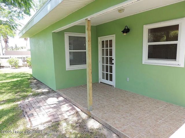 206 Fourth Avenue, Indialantic, FL 32903