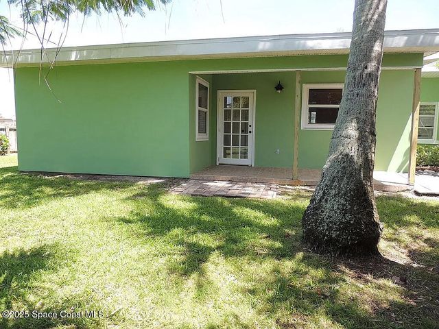 206 Fourth Avenue, Indialantic, FL 32903