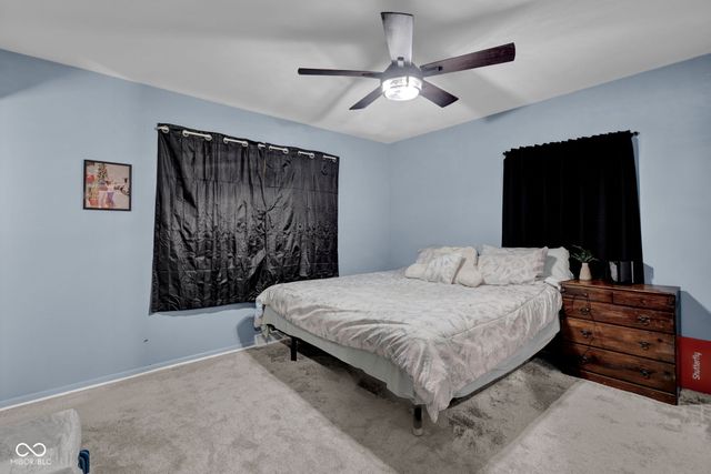 3042 Fairlawn Drive, Columbus, IN 47203