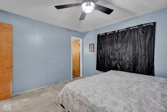 3042 Fairlawn Drive, Columbus, IN 47203