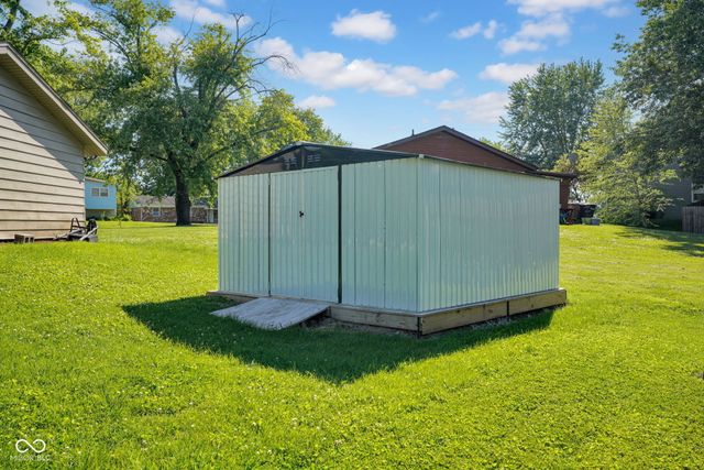 3042 Fairlawn Drive, Columbus, IN 47203