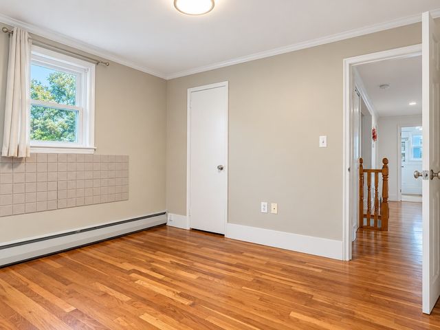 347 Lexington St, Woburn, MA 01801