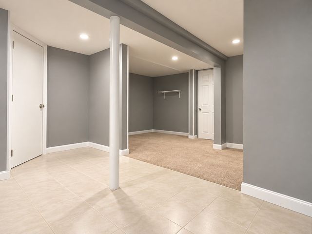 347 Lexington St, Woburn, MA 01801