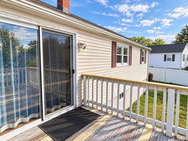 347 Lexington St, Woburn, MA 01801