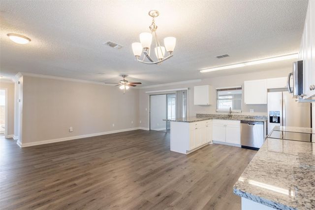 4013 27TH AVENUE W, Bradenton, FL 34205