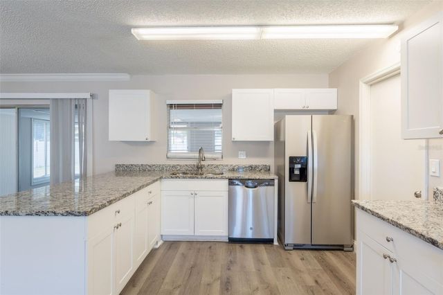 4013 27TH AVENUE W, Bradenton, FL 34205