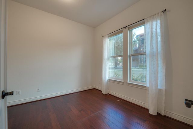 101 Rivalto CIR 2, Lakeway, TX 78734
