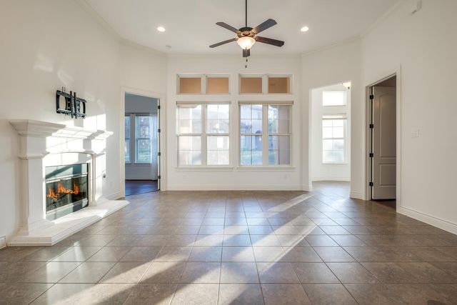 101 Rivalto CIR 2, Lakeway, TX 78734