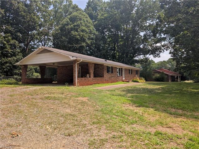 1920 Oak Ridge Church Road, Yadkinville, NC 27055