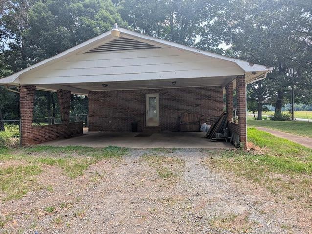 1920 Oak Ridge Church Road, Yadkinville, NC 27055