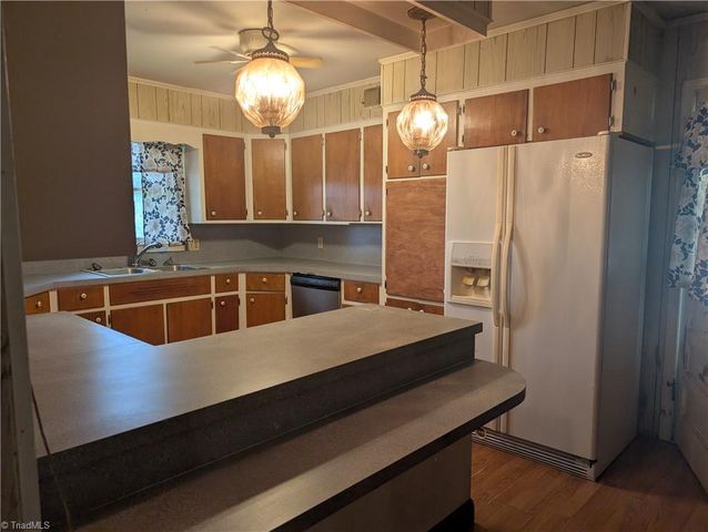 1920 Oak Ridge Church Road, Yadkinville, NC 27055