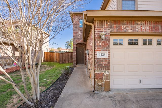 1426 Piedmont Drive, Mansfield, TX 76063
