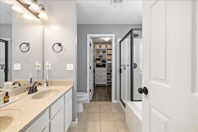 1845 Hunters Ridge Drive 1845 Hunters Ridge Drive, Troy, OH 45373