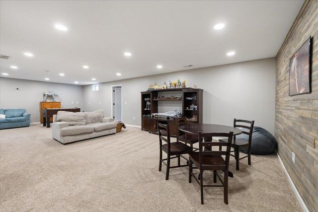 1845 Hunters Ridge Drive 1845 Hunters Ridge Drive, Troy, OH 45373