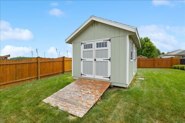 1845 Hunters Ridge Drive 1845 Hunters Ridge Drive, Troy, OH 45373