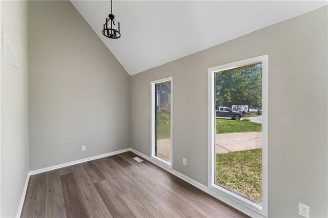 413 S Brittany Drive, Olathe, KS 66061