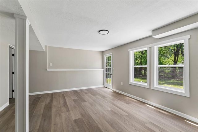 413 S Brittany Drive, Olathe, KS 66061